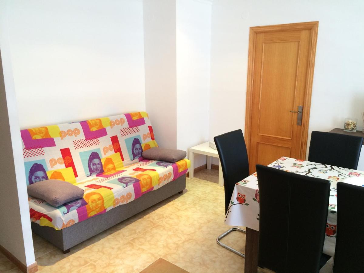 Ground Floor Apartment With 2Bdr And Private Parking Вінарос Екстер'єр фото