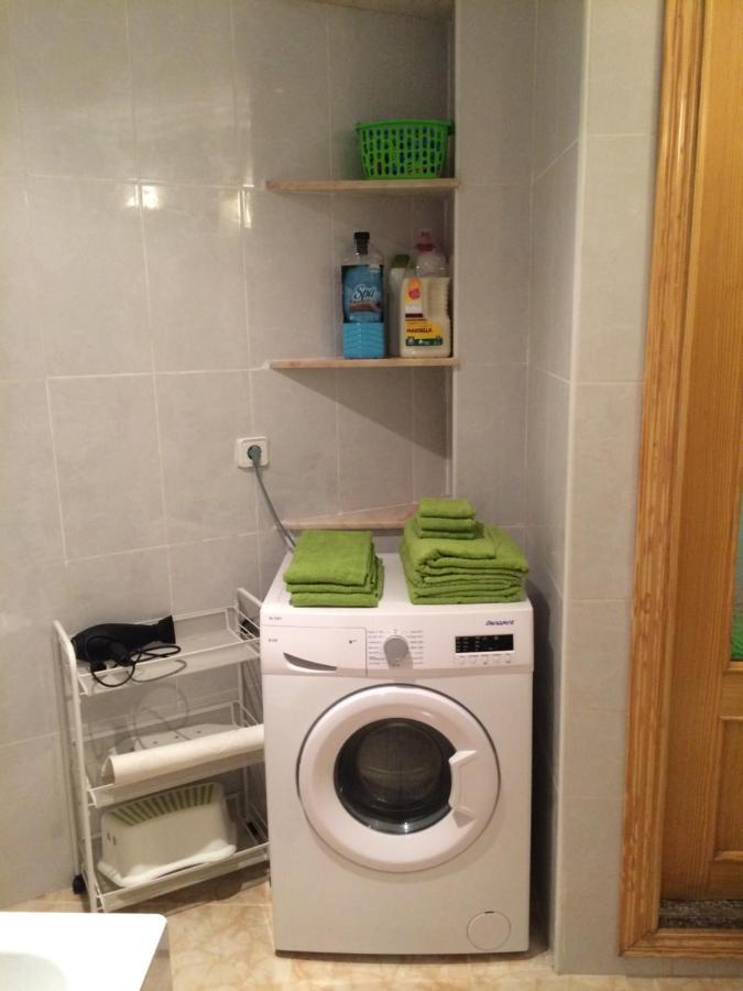 Ground Floor Apartment With 2Bdr And Private Parking Вінарос Екстер'єр фото
